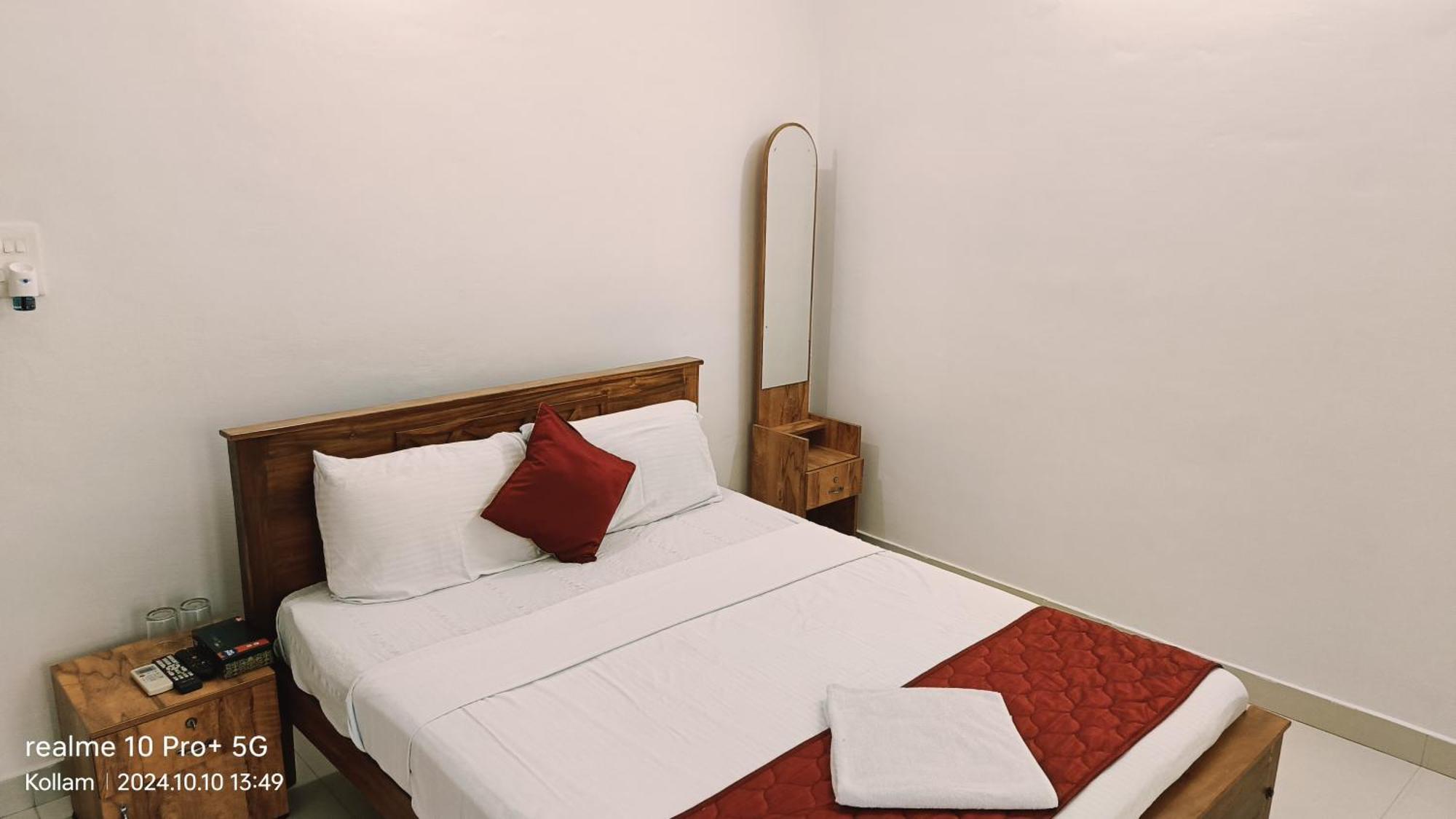 Ripples Backwater Resort, Kollam Exterior photo